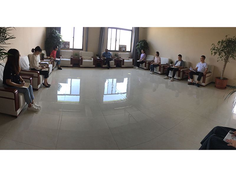 红创教育培训中心组织学习观看全国抗击新冠肺炎疫情表彰大会